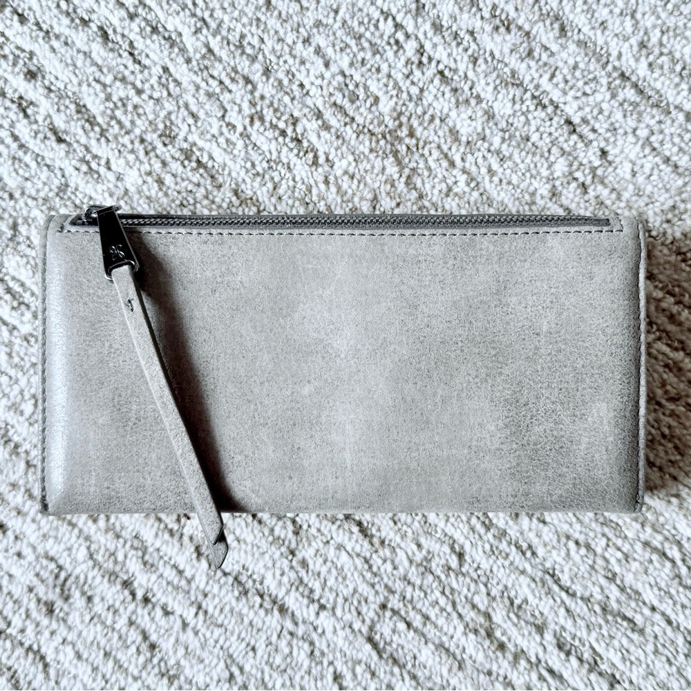 HOBO Dane Leather Wallet in Gray